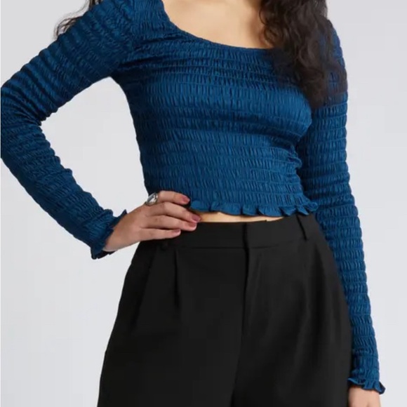 Open Edit, women’s long-sleeved, shirred, cropped top, NWT - Picture 2 of 9